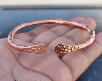 Hammered Solid Copper Bangle - Adjustable Wrist Cuff