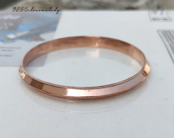 Bracelet jonc fait main en cuivre massif : bijoux tendance pour homme et femme