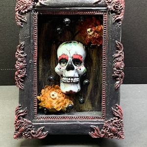 DAY of THE DEAD Sugar skull in display frame