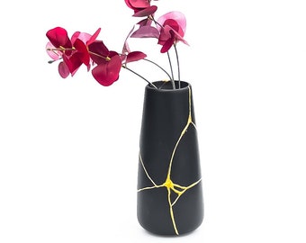 Black Kintsugi Vase (Perfect Memorial or Birthday Gift) -Japanese Ceramic- Black & Gold - Kintsugi Flowers - Kintsugi Pottery - Wabi Sabi