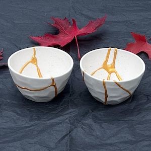 White Kintsugi Bowls - Kintsugi Bowl Set- Kintsugi Jewelry Holder - Christmas Gift - Present - Pottery - Japanese - Genuinely Broken