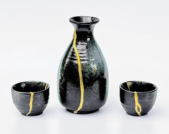 花瓶　金継ぎ　染付け　徳利 花瓶 金継ぎ 染付け 徳利 盃、徳利の金継ぎ等のお直し事例 - 金