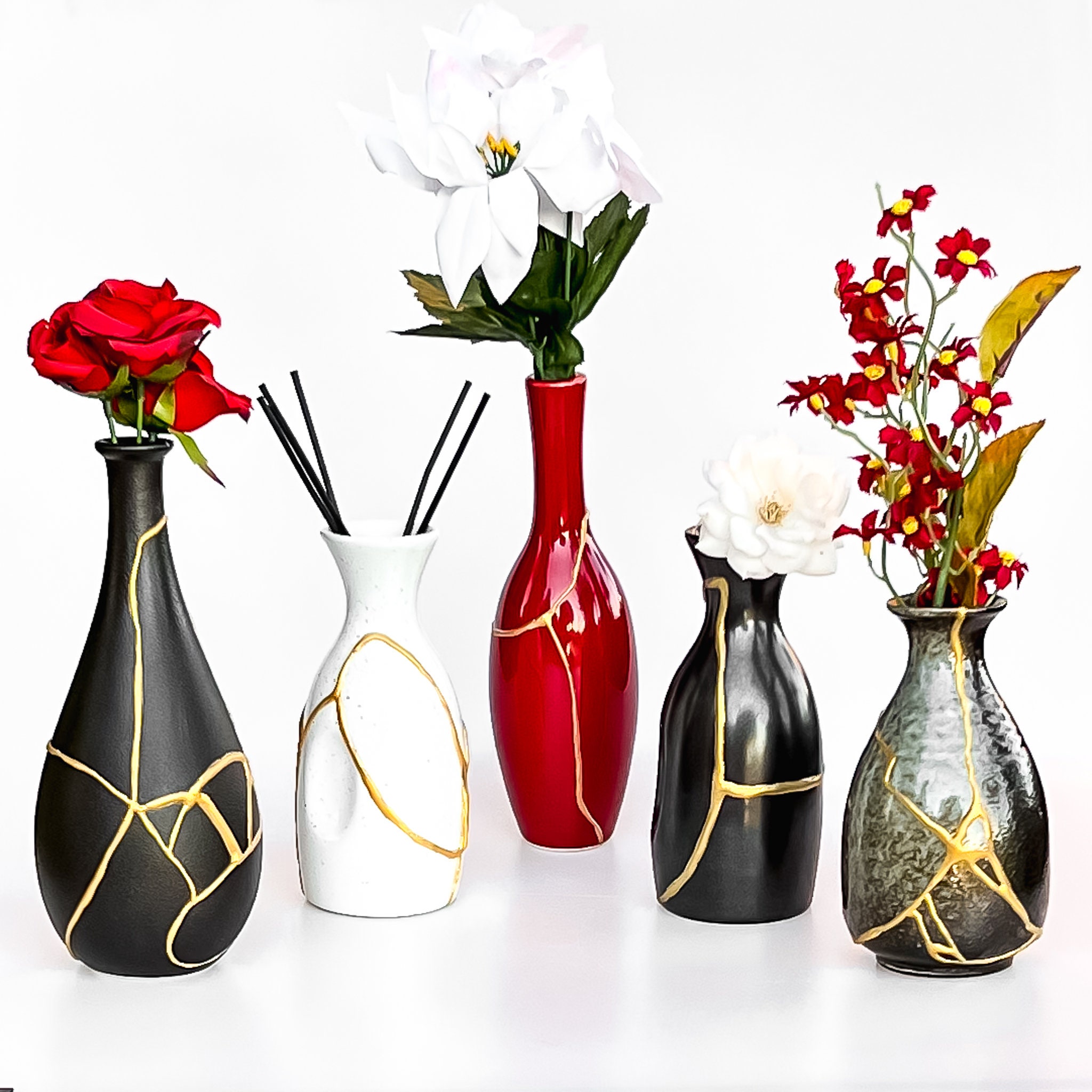 黒金継ぎ花瓶（記念品や誕生日の贈り物に最適） -日本製陶器- 黒と金