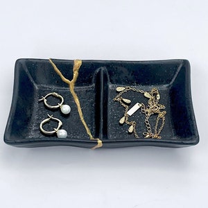 Kintsugi Jewelry Tray - Kintsugi Bowl (Sauce Bowl) - Kintsugi Jewelry Container - Kintsugi Pottery - Wabi Sabi Black w/ Gold - Gift