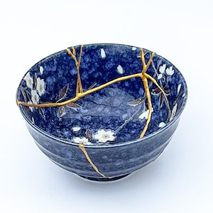 Large Blue Kintsugi Bowl with Cherry Blossoms Gold Repair Anniversary Gift Kintsugi Pottery Japanese Bowl Home Decor Kintsugi Art Blue
