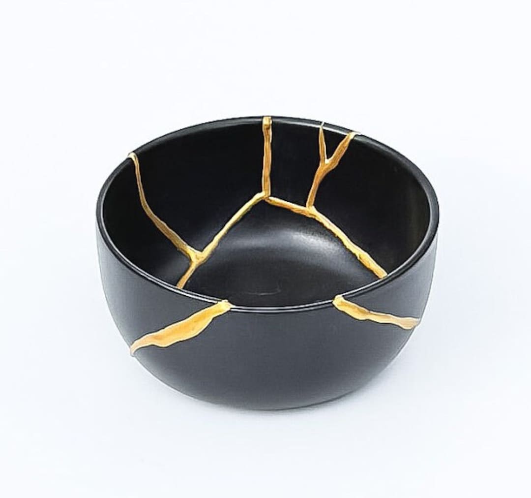 黒金継ぎ椀 - 金継ぎ修理 - 記念日の贈り物 - 金継ぎ陶器 - 日本の室内