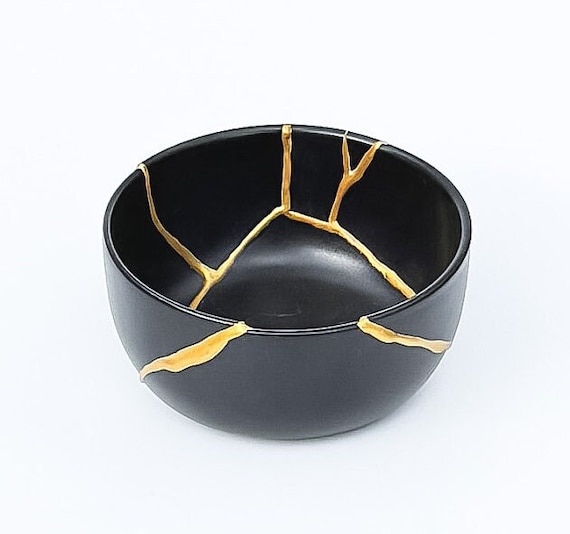 黒金継ぎ椀 - 金継ぎ修理 - 記念日の贈り物 - 金継ぎ陶器 - 日本の室内