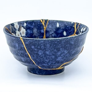 Large Blue Kintsugi Bowl with Cherry Blossoms Gold Repair Anniversary Gift Kintsugi Pottery Japanese Bowl Home Decor Kintsugi Art image 6