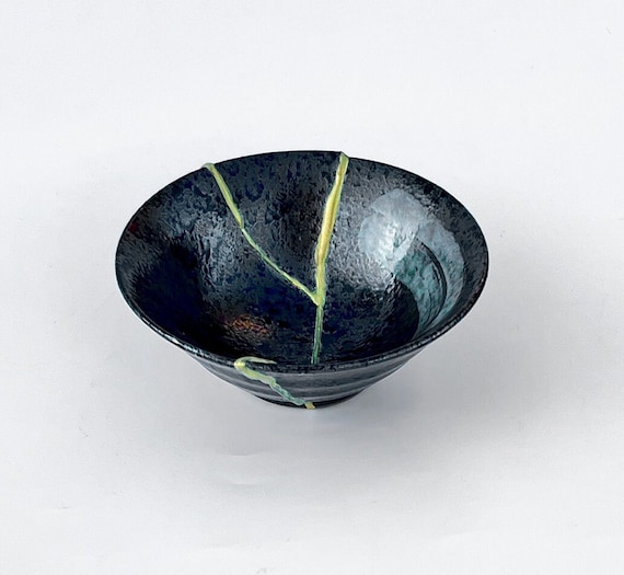 Kintsugi Bowl, Home Decor, Personalized Gifts, Gifts for Her Gifts for Him,  Minimalist, Kintsugi Repaired Matte Black Artisan Stoneware Bowl