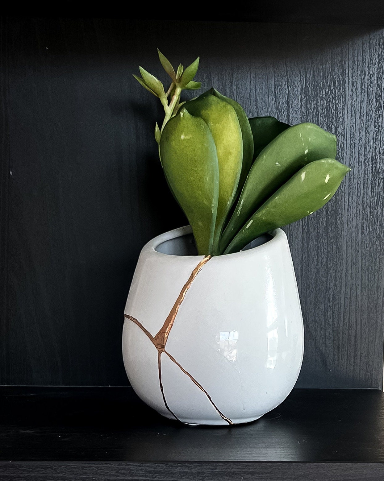 鉢・プランター nikujaga Kintsugi Planter W/ Artificial Plant - White With Gold