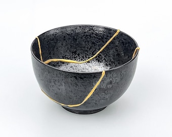 Bol Kintsugi - Décoration d'intérieur Kintsugi - Poterie Kintsugi - Wabi Sabi - Noir et or - Cadeau d'anniversaire - Japonais - Cadeau d'anniversaire