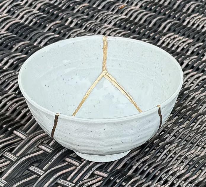 ブルーの金継ぎ椀 - 金の修復 - 記念日の贈り物 - 金継ぎ陶器 - 日本の