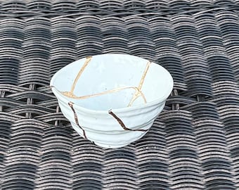 陰陽の日本製陶器金継ぎ酒器セット - 黒と白に金継ぎ - 金継ぎホーム