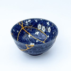 Large Blue Kintsugi Bowl with Cherry Blossoms Gold Repair Anniversary Gift Kintsugi Pottery Japanese Bowl Home Decor Kintsugi Art image 5