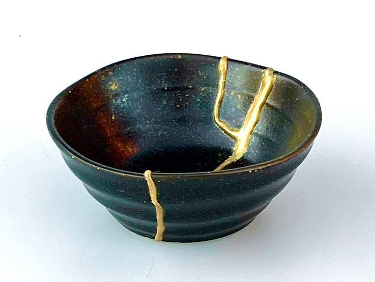 Small Kintsugi Bowl - Black Kintsugi Bowl - Broken Then Repaired