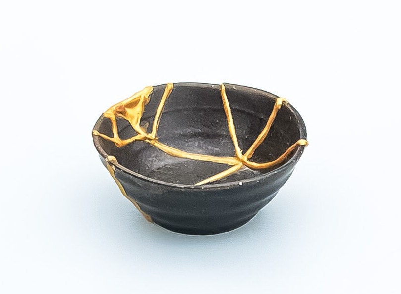 Small Kintsugi Bowl - Black Kintsugi Bowl - Broken Then Repaired