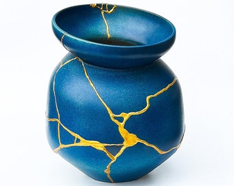 Very Large Blue Kintsugi Vase-  Real Kintsugi Repair- Mother's Day Gift - Gold Kintsugi Art - Japanese - Kintsugi Bowl - Present - Pottery