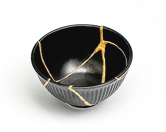 Black Kintsugi Bowl -Gold Repair - Anniversary Gift - Kintsugi Pottery -Japanese Bowl Home Decor -Kintsugi Art - Present - Wabi Sabi -Ridges