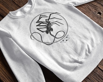 Face Hugger Sweatshirt: Xenomorph - Aliens Movie Sci-Fi Art