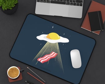 Bacon UFO Desk Mat - Gamer Desk Mat - Space Mouse Pad - Funny Mouse Pad - Magic the Gathering Playmat - Desk Mat Flying Saucer - Bacon Gifts