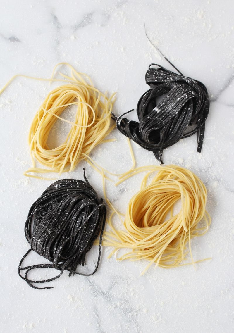 Fresh BLACK Spaghetti Dried Pasta Flavored With Squid Ink Cuttlefish or ...