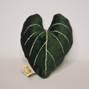 Gloriosum leaf cat toy with valerian afbeelding 3