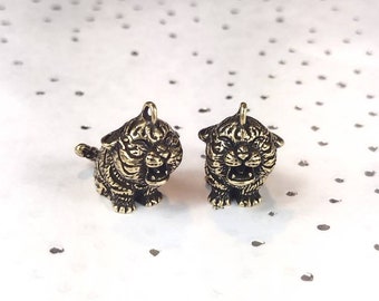 Screaming Baby Tiger Brass Vintage Style Pendant
