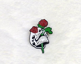 Skull and roses enamel pin