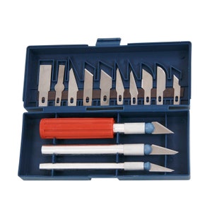 Set di coltelli artigianali per hobby da 16 pezzi 13 coltelli e 3 manici nella scatola di stoccaggio per tagliare la carta di cartone in plastica in plastica in pelle in pelle per hobby progetto artigianale