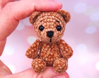 Modèle de crochet anglais, Modèle de mini ours Amigurumi, Modèle de petit ours au crochet, Mini jouets au crochet pour poupées, Téléchargement instantané anglais pdf