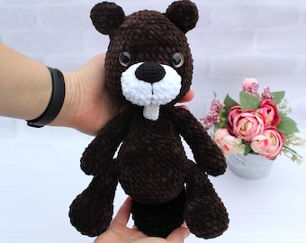 Crochet pattern beaver. Amigurumi tutorial forest animals. Plush woodland animals toys.