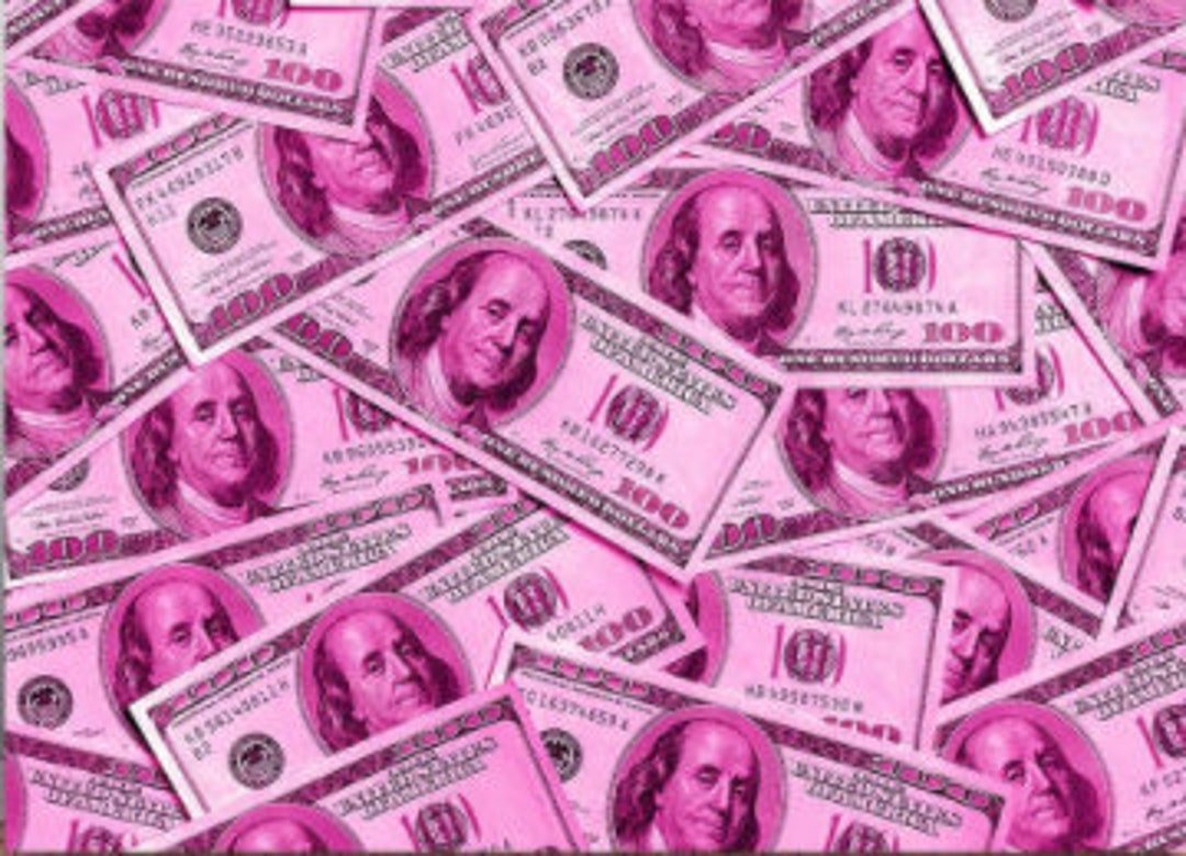 Nền ảnh tiền 100 đô la màu hồng - Những đồng tiền 100 đô la được xếp chồng lên nhau trên nền màu hồng sẽ mang lại cho bạn cảm giác mạnh mẽ và sự quyến rũ hấp dẫn. Hãy cùng thưởng thức bức ảnh nền tiền 100 đô la màu hồng này để tạo ra một không gian đẹp và đặc biệt cho bất kỳ dự án nào của bạn.