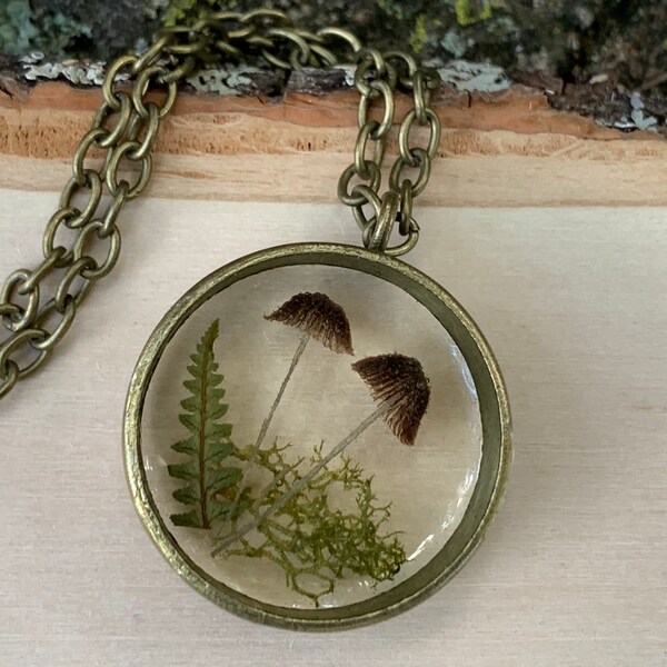 Real mushroom, fern and moss necklace, handmade resin pendant, boho jewelry, preserved mushroom, terrarium necklace, nature lover gift
