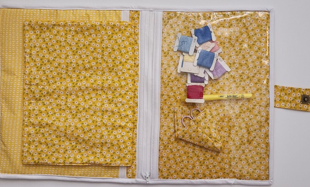 Project Folio/project Binder With Thread Keeper and Sheath Quilted