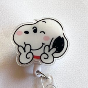 送料無料 超かわいい花柄ナースIDバッジリール