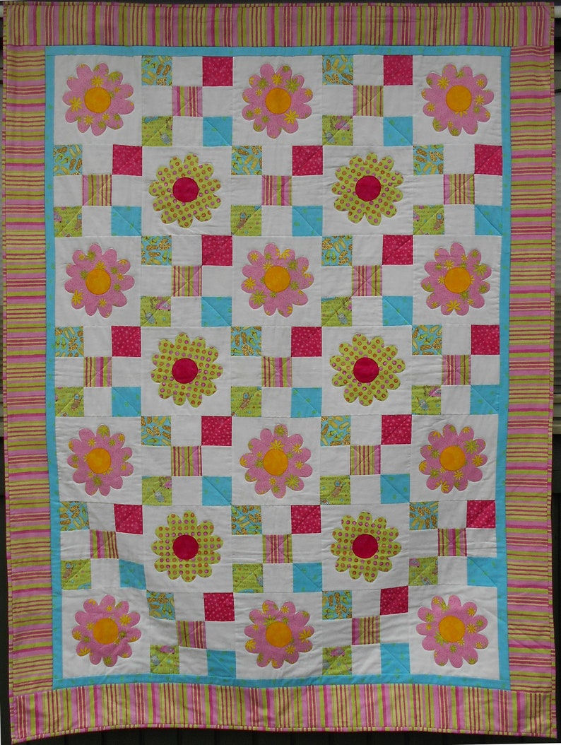 Flower Power Quilt PDF Pattern image 1