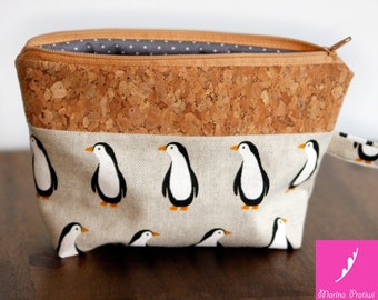 Kleine Pinguin Schminktasche mit Kork Stoff