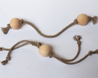 Set of 2 wooden balls cat toy, Eco friendly cat toy, gifts for pets, handmade kitten toy, chasing toy