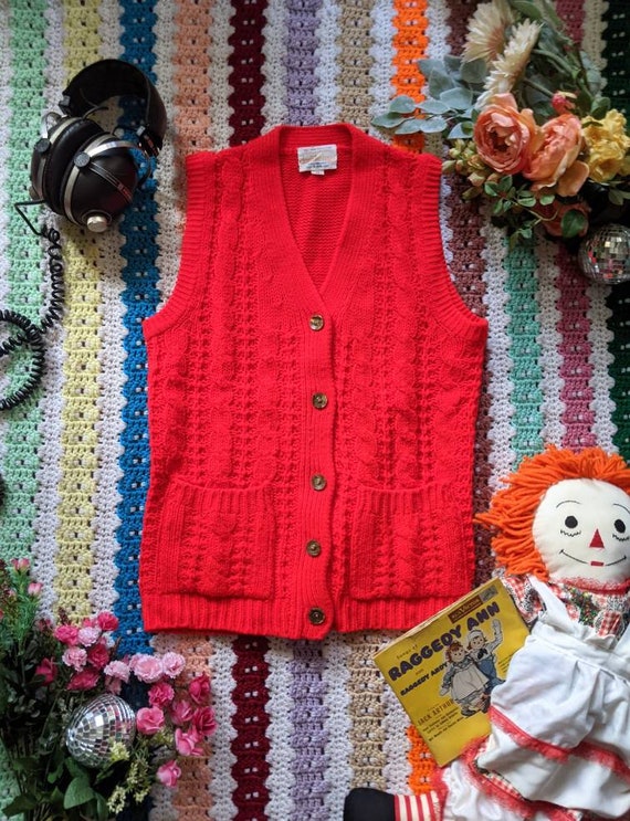 1960s Cherry Knit Vest - image 7