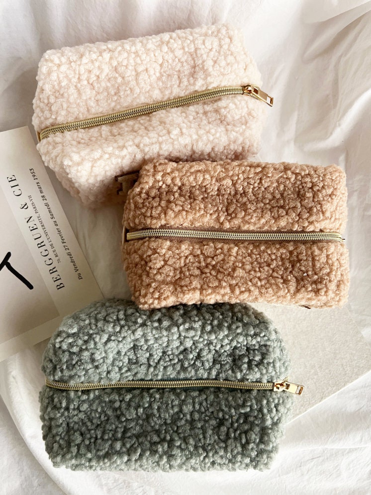 Custom Cream Fluffy Bag Cozy Fur Teddy Bear Cosmetic Bag Toiletry