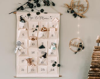 Gepersonaliseerde stoffen adventskalender met namen, 24 vakjes - een doe-het-zelf kerstkalender om te vullen voor het hele gezin.