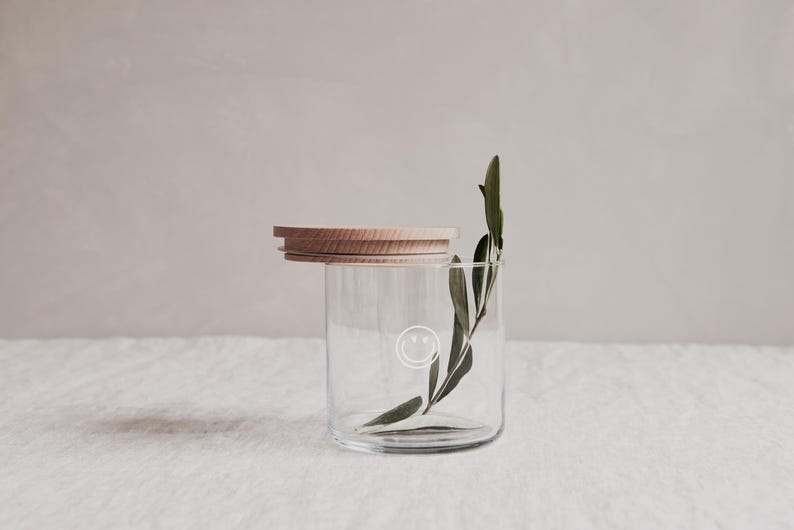 Vorratsglas groß mit weißem Smiley auf dem Glas. Als Geschenkglas