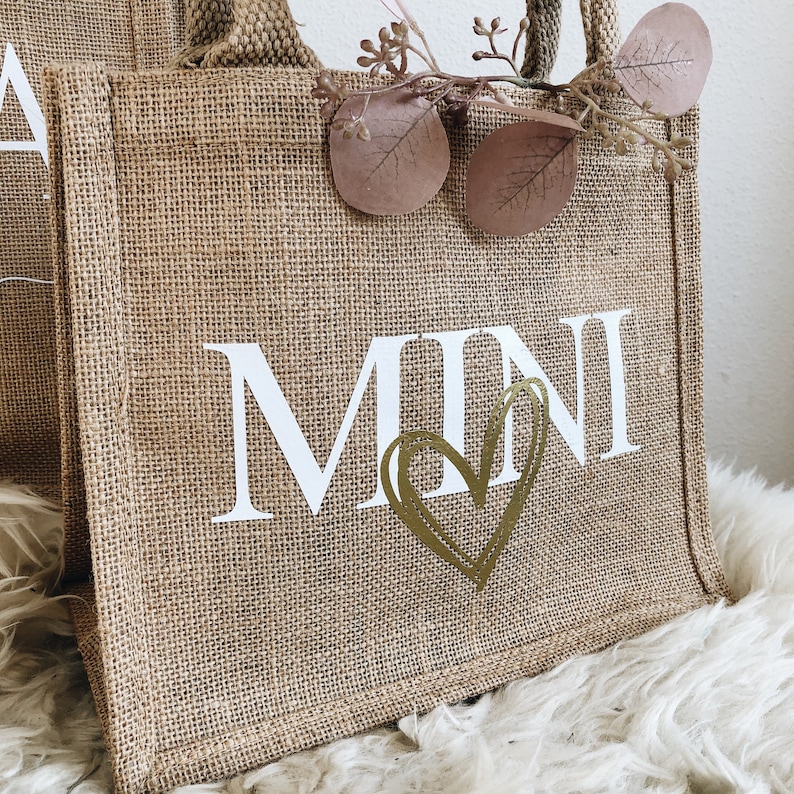 Jutetasche Mini mit Herzaufdruck, Jute natur, Schriftzug weiß-gold, Partnerlook Mutter Kind