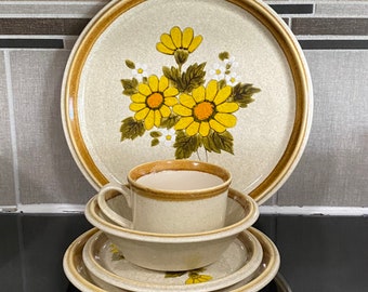 Vintage Mikasa Stone Manor Melissa 65 Pc Dinnerware Plate Bowl Cup