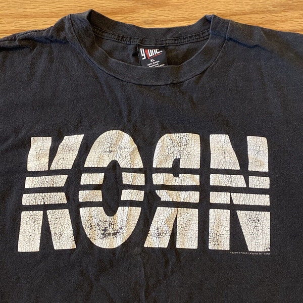 Maglietta Ufficiale Korn ‘Blocks Band Logo’ – T-Shirt Unisex In Cotone Morbido, Colore Nero (Taglie S-XXL)