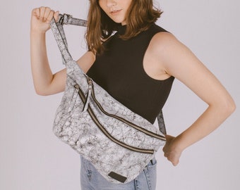 Large leather fanny pack for women,  distressed leather hip bag, oversized cross body bag, Leather Belt Bag - Gift for Her