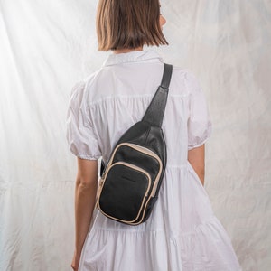 Sac à bandoulière en cuir pour femme, sac banane en cuir, sac à bandoulière pour femme, sac de poitrine Black w/beige