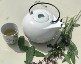 Organic sage leaf tea from Relaxscape olive farm in Portugal