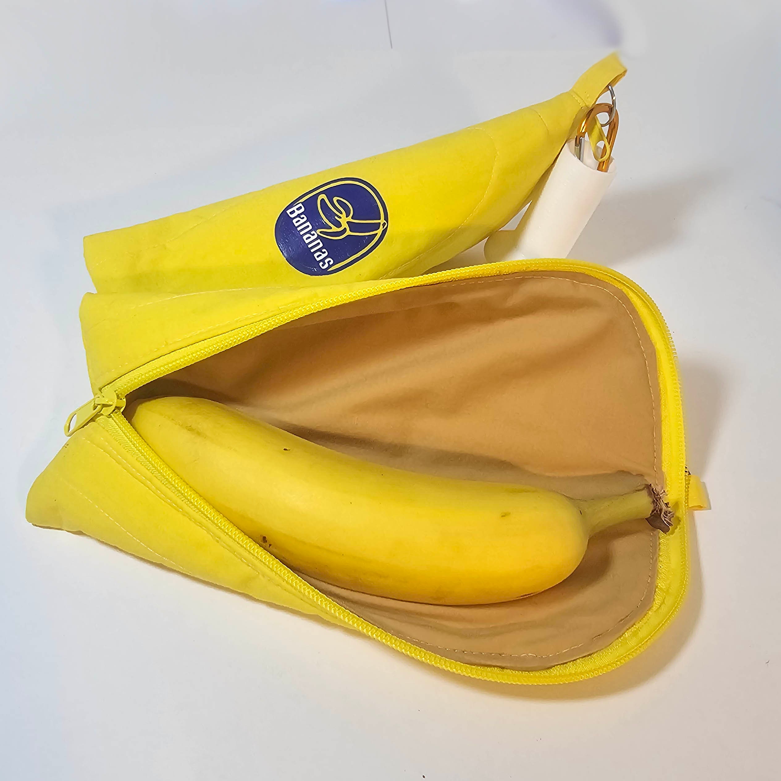 Buy Nidus 1pc Coin Purse Banana Bag Unisex Bag Kids Purse Children's Coin  Bags Jewelry Silicone Pencil Case Zipper Pouch Rubber Key Wall at Amazon.in