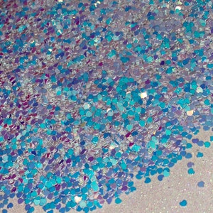 Heart sequins,pink heart,iridescent heart,nail art